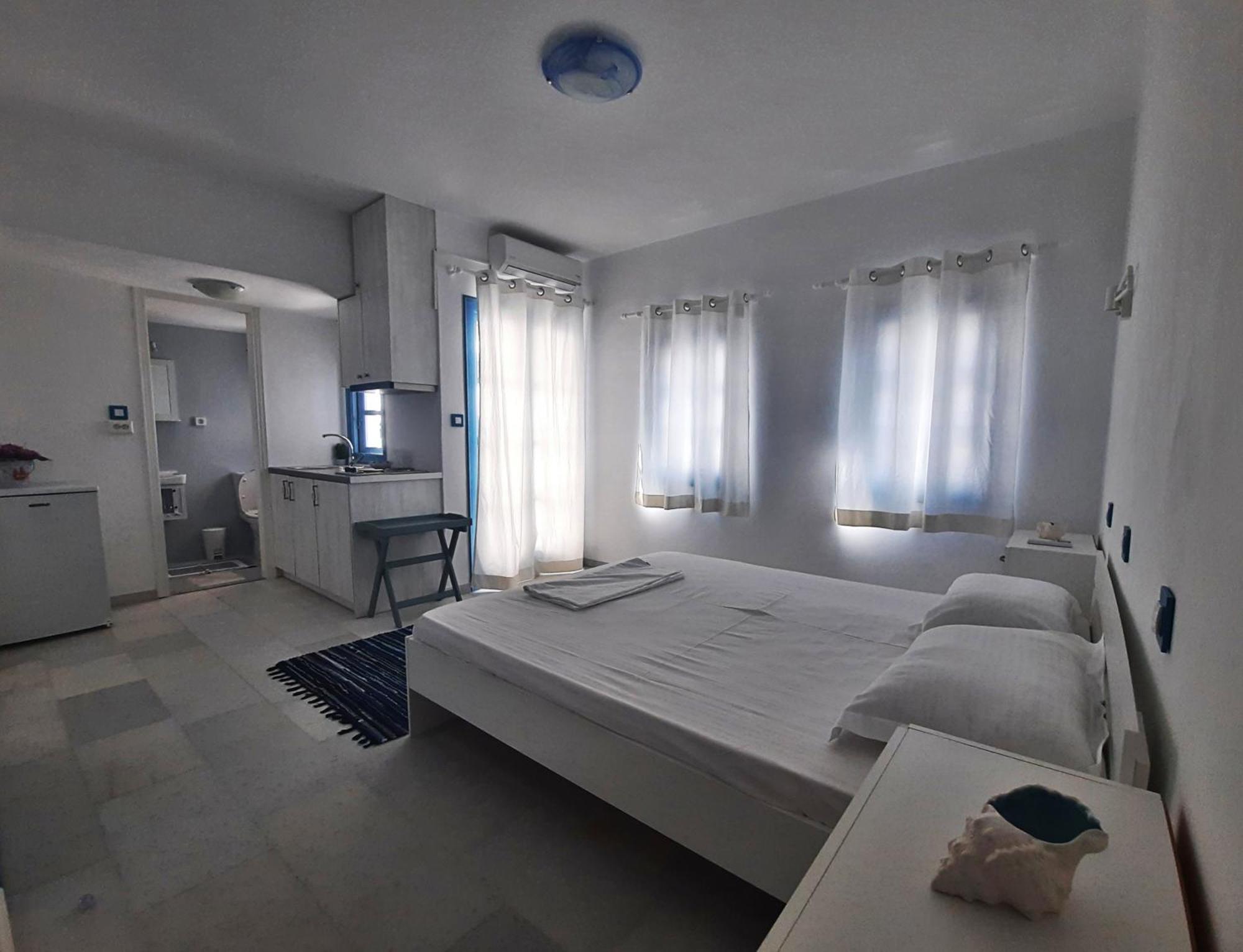 Hotel Blue In Naxos Naxos City Esterno foto