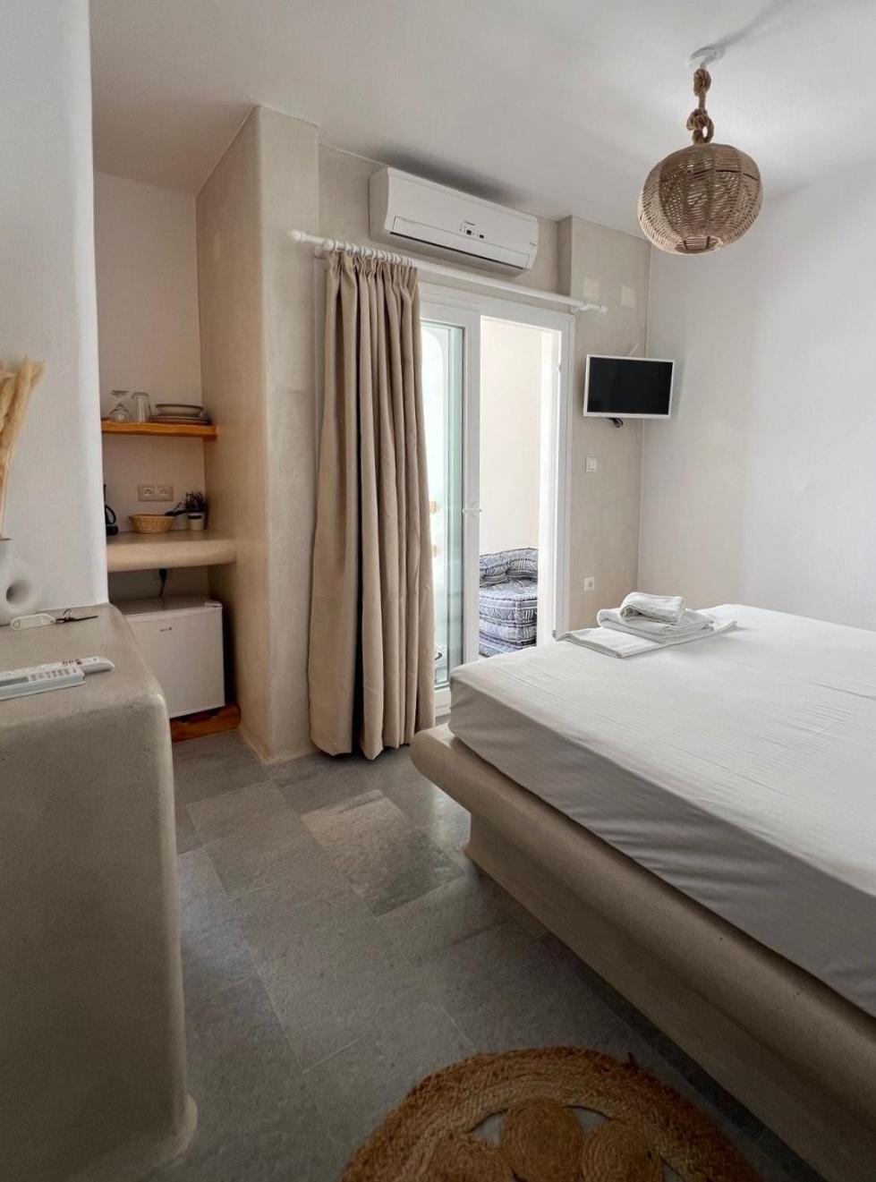 Hotel Blue In Naxos Naxos City Esterno foto